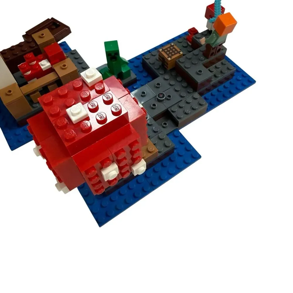 LEGO 21129 Minecraft The Mushroom Island Complete With Manual - No Box
